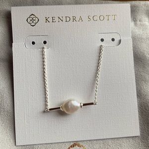 Kendra Scott Emberly Silver Pearl Pendant Necklace